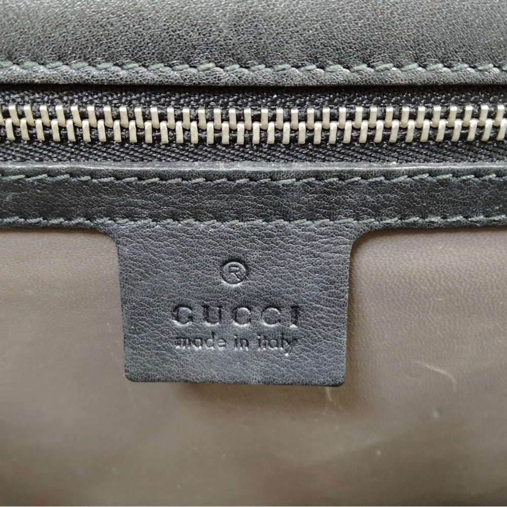 Authentic Gucci Black Leather Chain Shoulder Bag Gucci Black Patent leather - Picture 10 of 16